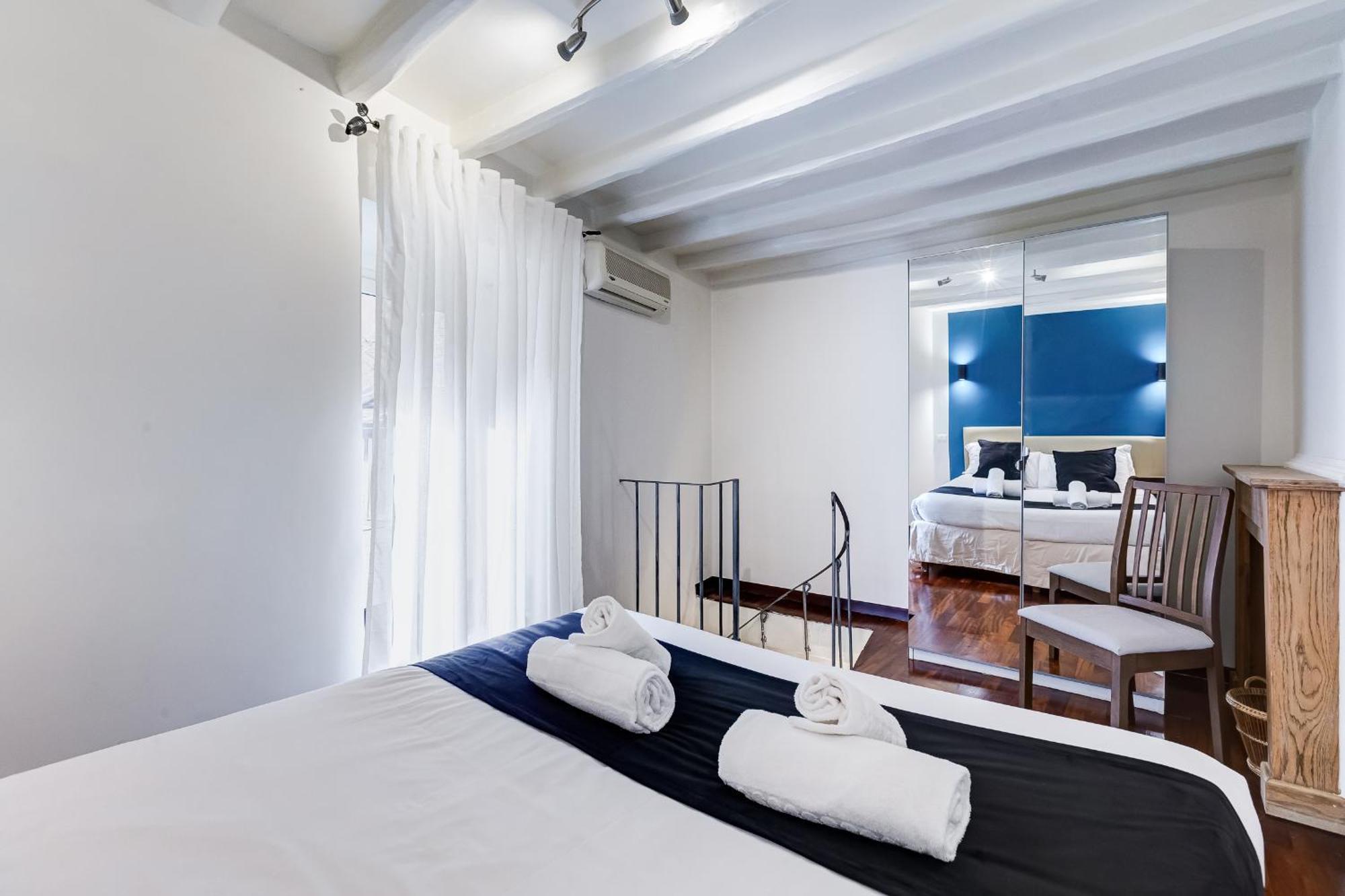 Vivilo Collection - Macelli Spanish Steps